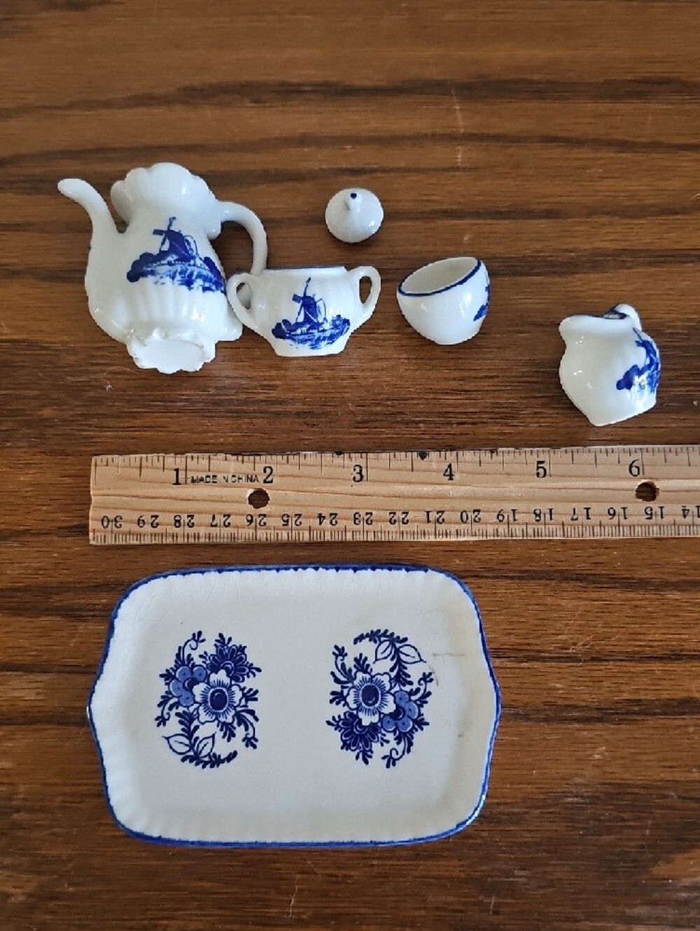 Miniature Delft-Style Blue & White Tea Set - Picture 3 of 9